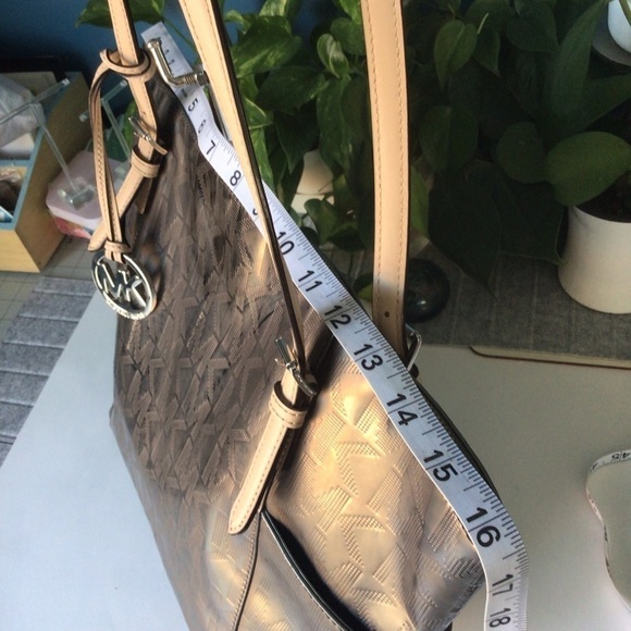 Michael Kors Mirror Logo Bag - Picture 6 of 13